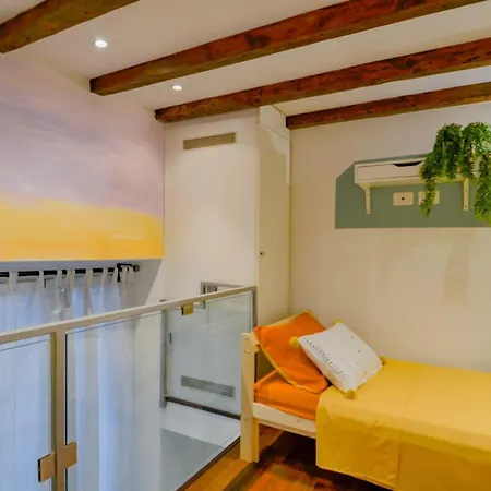 Navigli-m2 - With Work Space Apartman